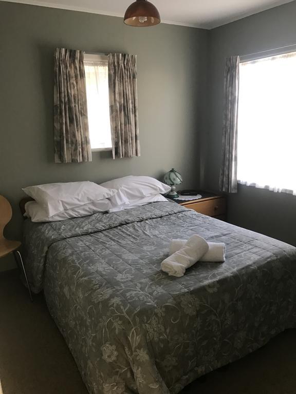 Windsor Lodge & Caravan Park Waitahanui Exteriör bild
